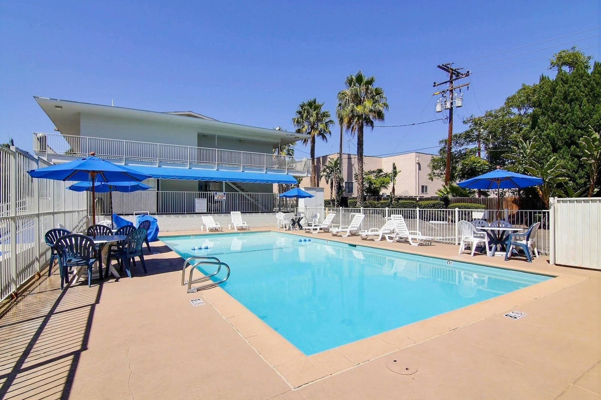 Motel 6-Santa Barbara, Ca - State Street Exterior foto