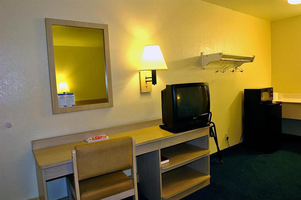 Motel 6-Santa Barbara, Ca - State Street Servicios foto